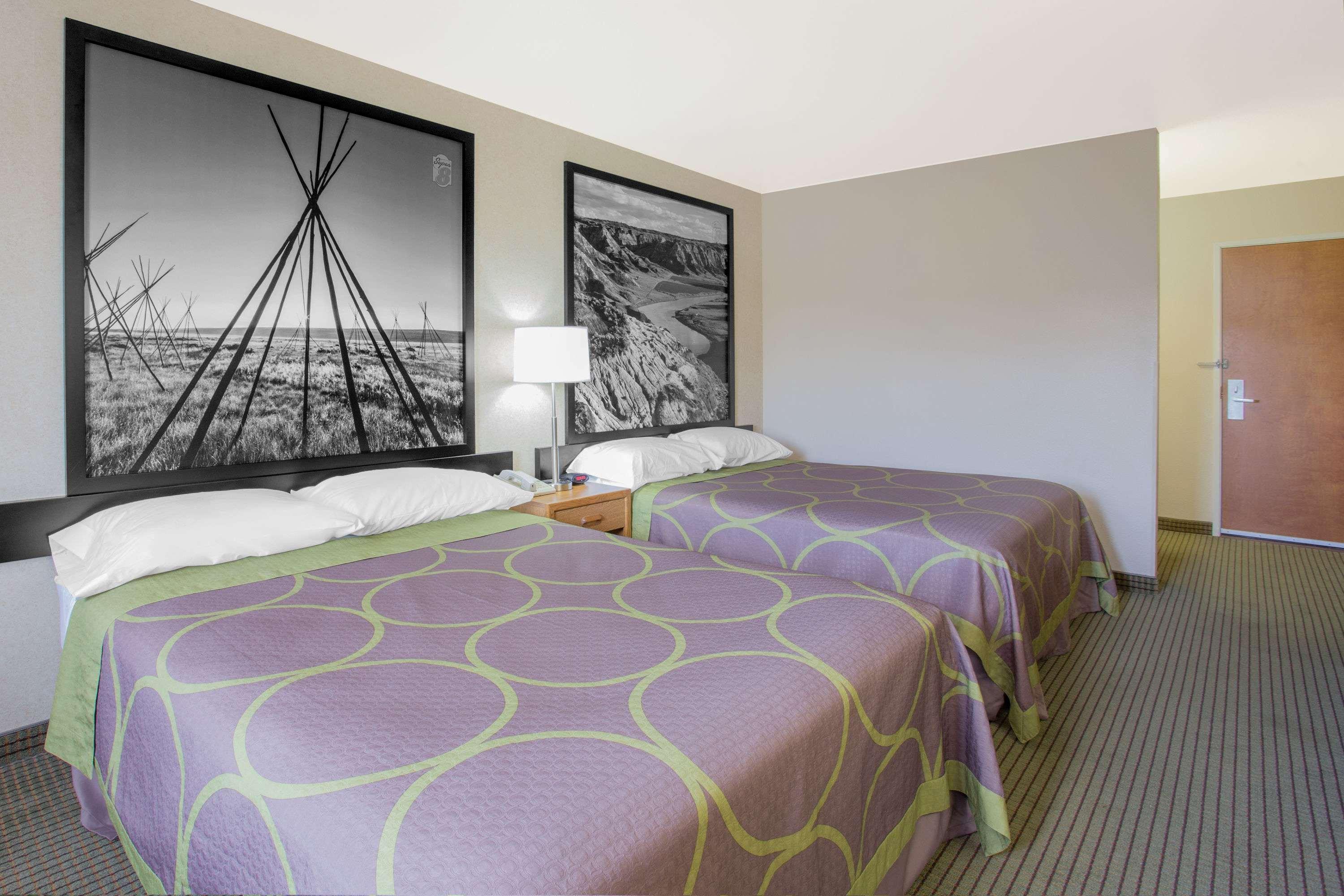 Super 8 By Wyndham Havre Hotel Buitenkant foto